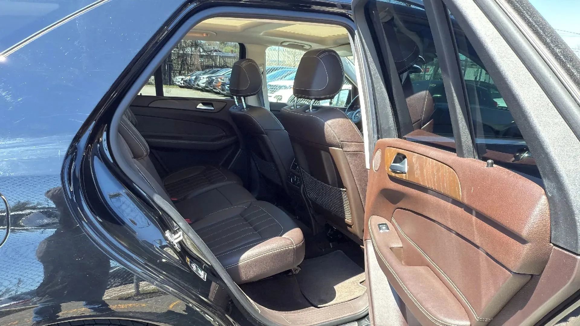 Used 2018 Mercedes-Benz GLE 350 4MATIC image 25
