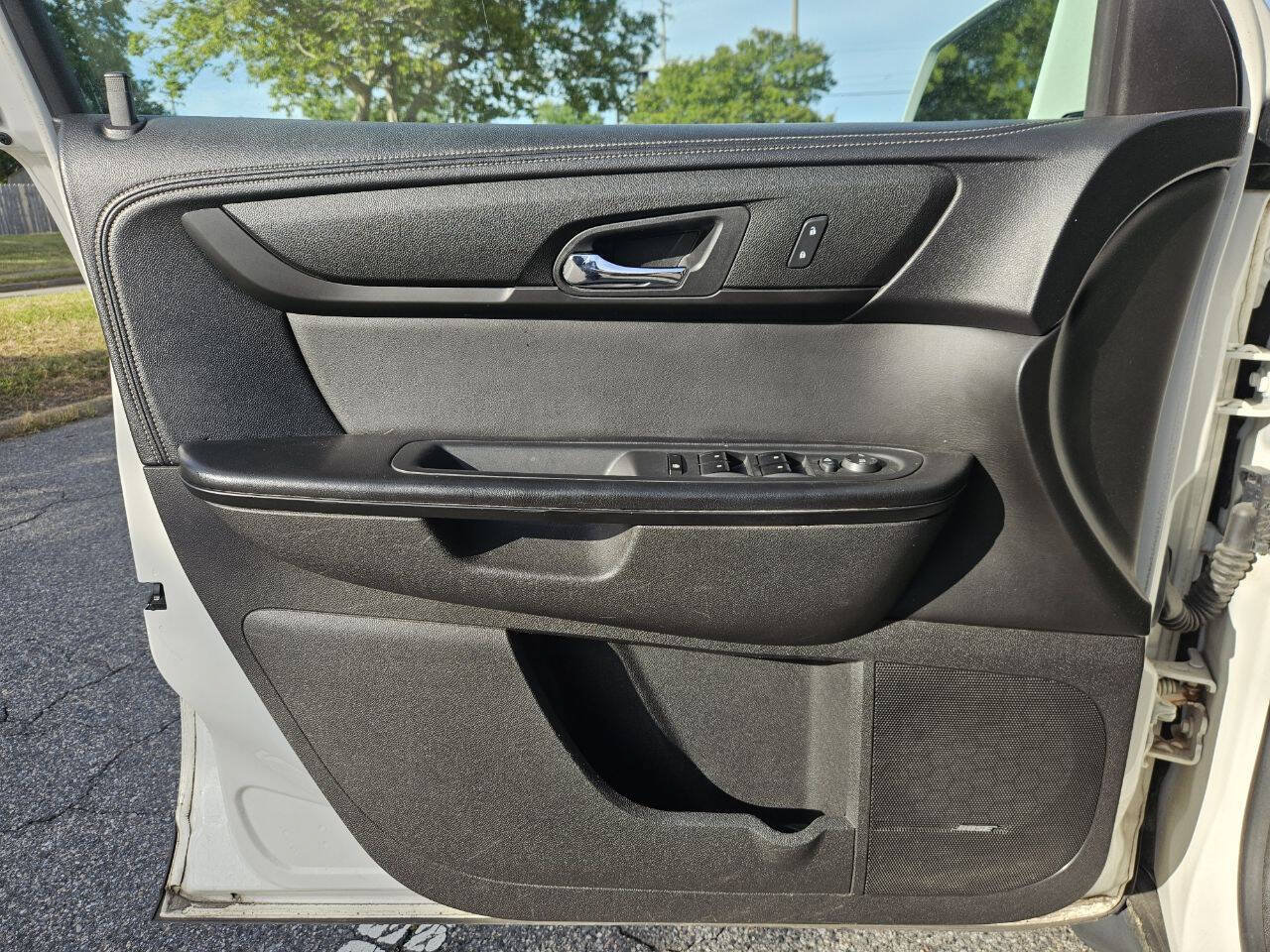Used 2013 Chevrolet Traverse LT AWD/4WD image 13