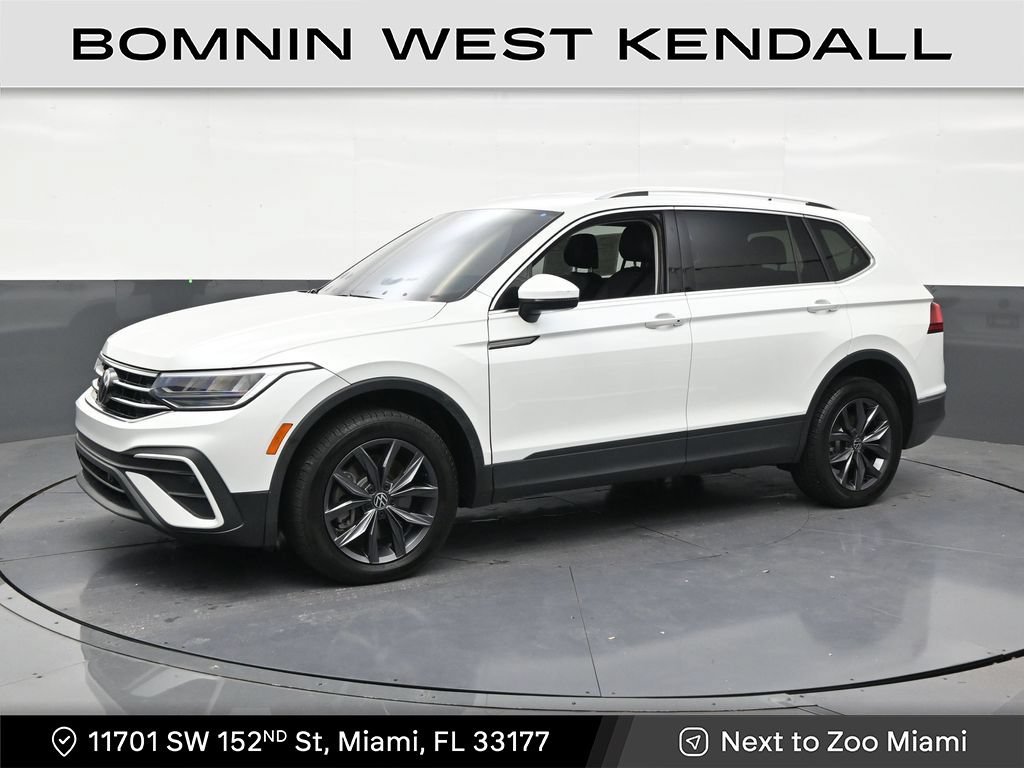 Used 2023 Volkswagen Tiguan SE FWD image 1