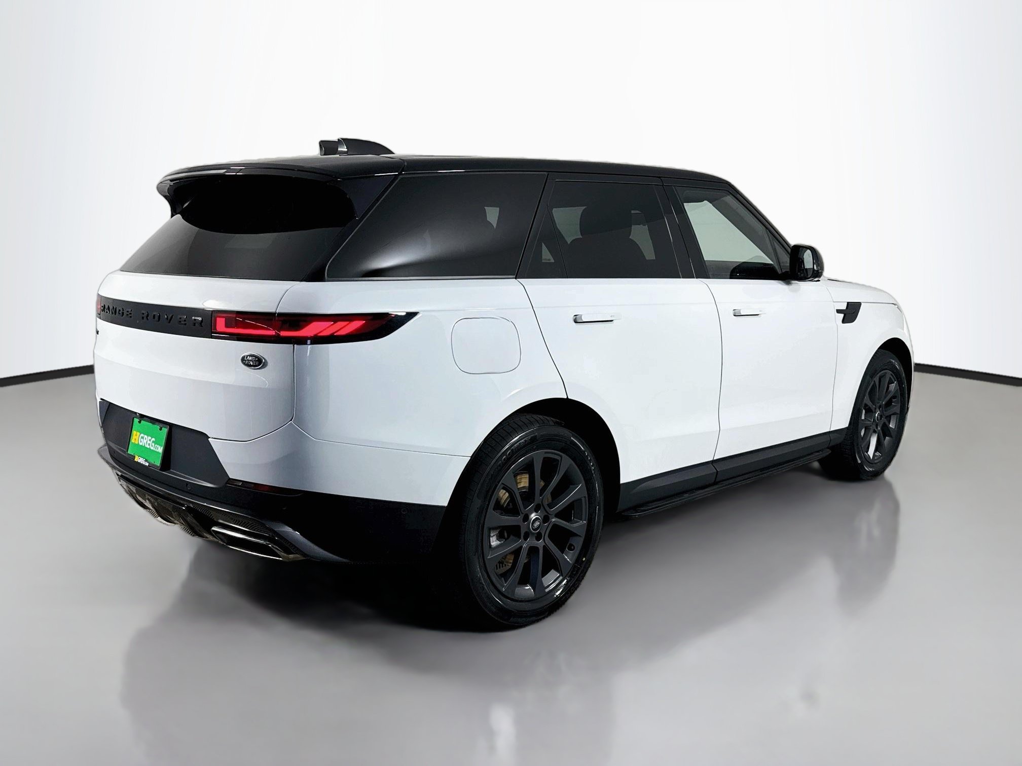 Used 2023 Land Rover Range Rover Sport SE AWD/4WD image 10