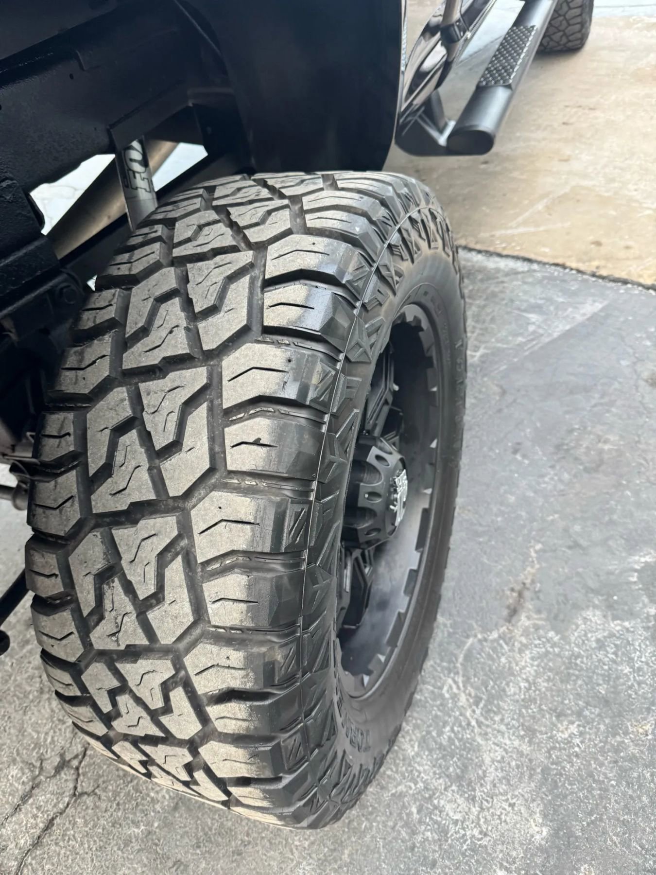 Used 2018 RAM 2500 Laramie w/ Sport Appearance Group image 19