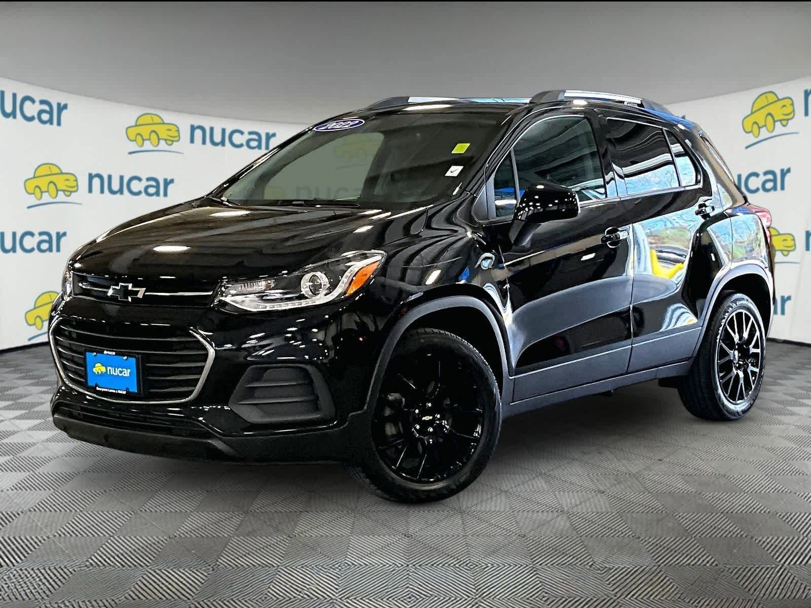 Used 2022 Chevrolet Trax LT w/ Midnight Edition AWD/4WD image 3