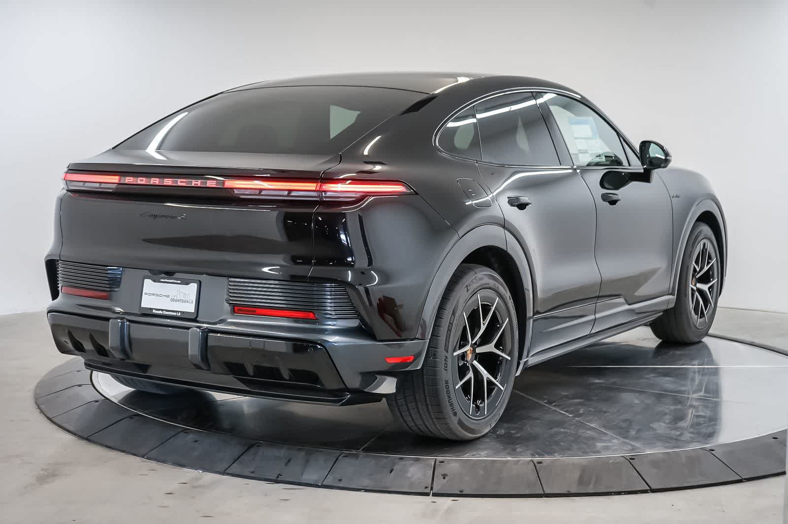 New 2026 Porsche Cayenne S AWD/4WD image 9