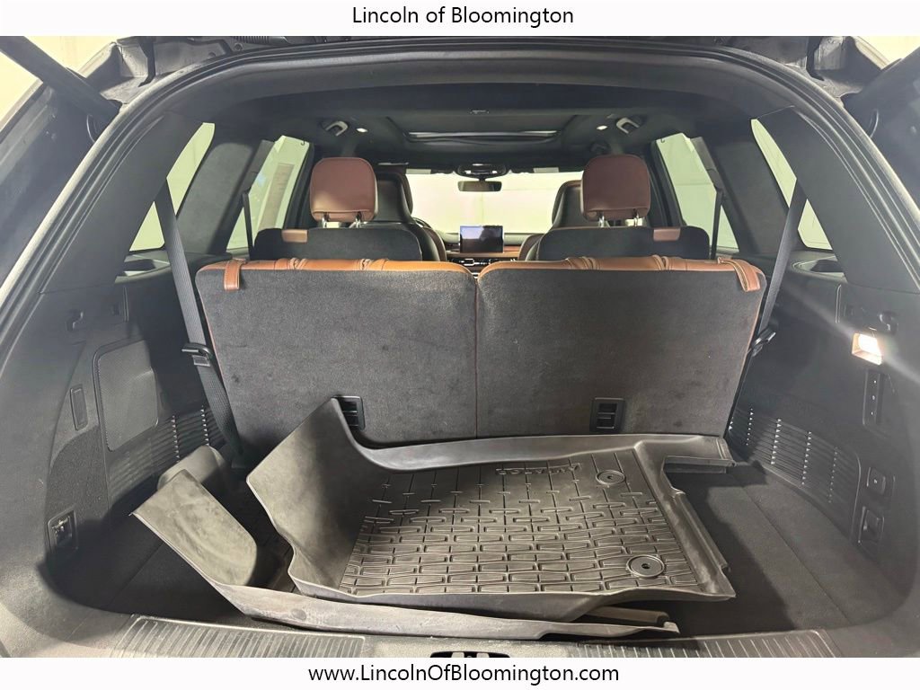 Used 2023 Lincoln Aviator Reserve w/ Equipment Group 201A AWD/4WD image 24