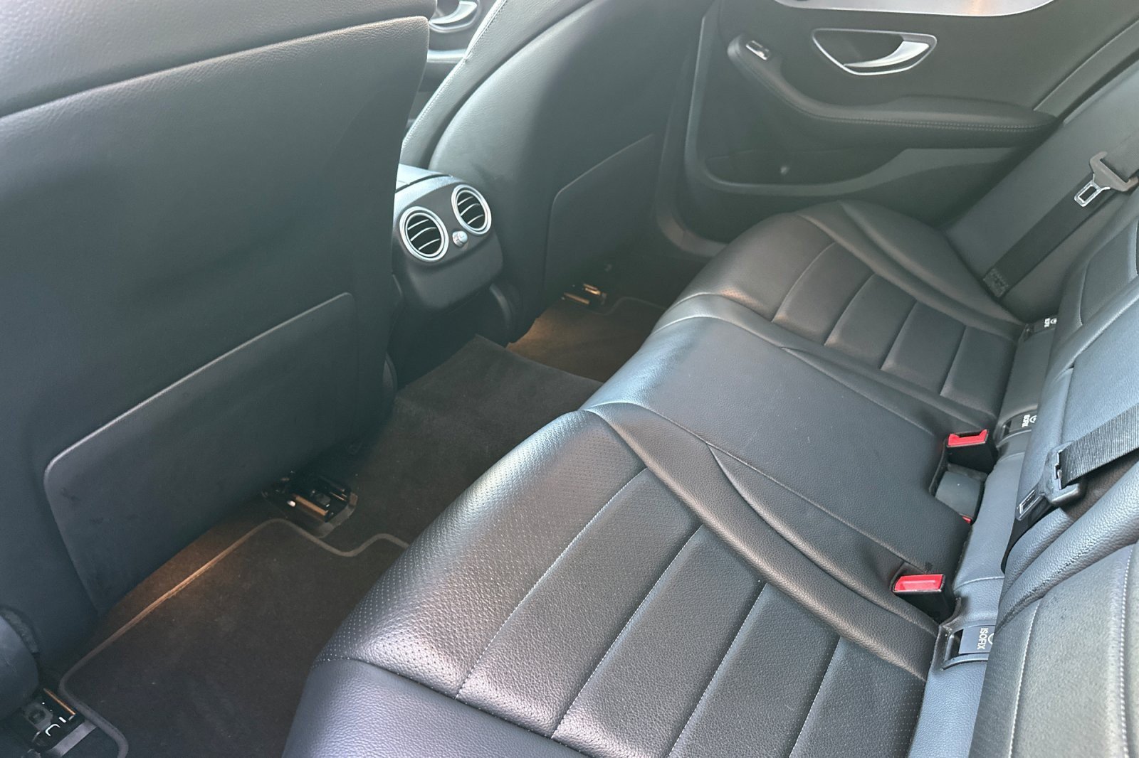 Used 2019 Mercedes-Benz C 300 Sedan image 11