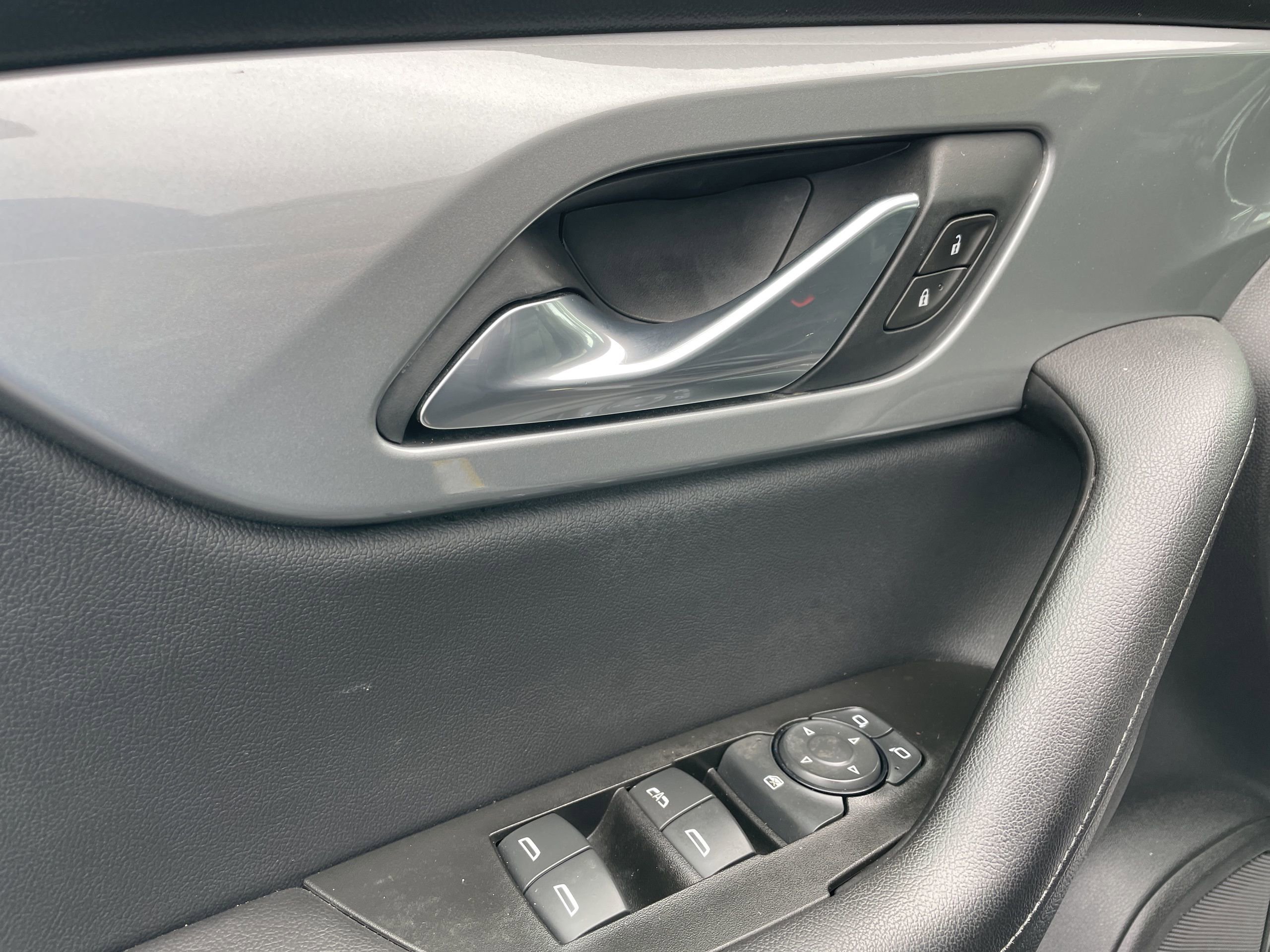 Used 2020 Chevrolet Blazer LT w/ Sound & Technology Package image 12