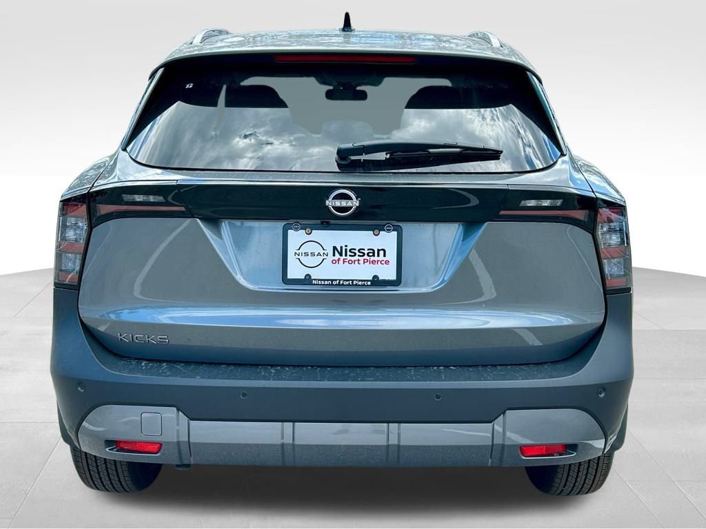 New 2026 Nissan Kicks SV w/ SV Premium Package FWD image 7