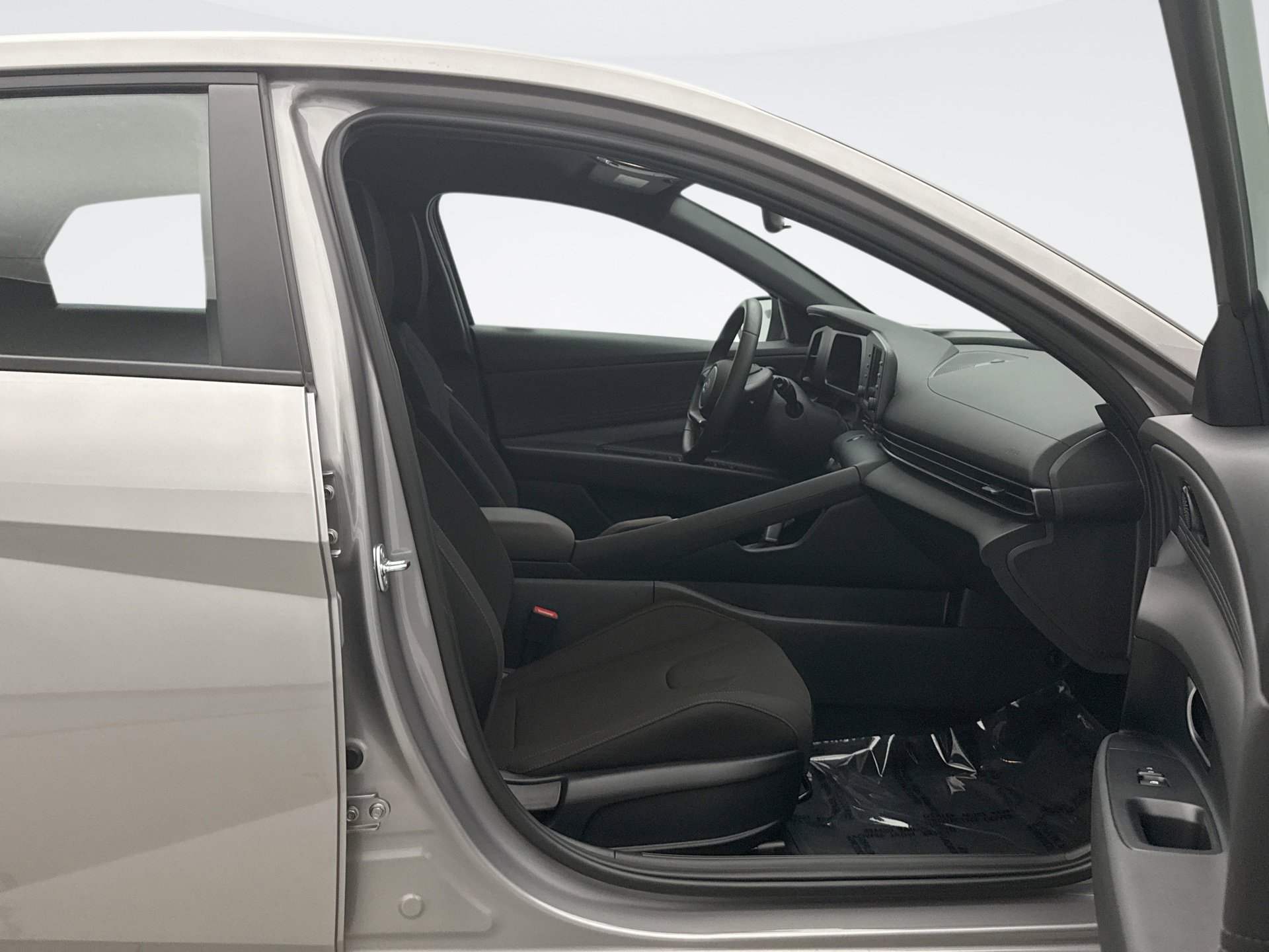 Used 2025 Hyundai Elantra Sport image 17