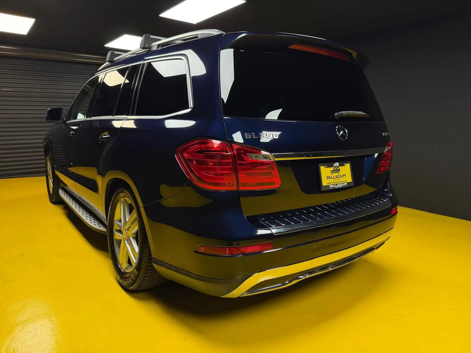 Used 2016 Mercedes-Benz GL 320 BlueTEC 4MATIC image 4