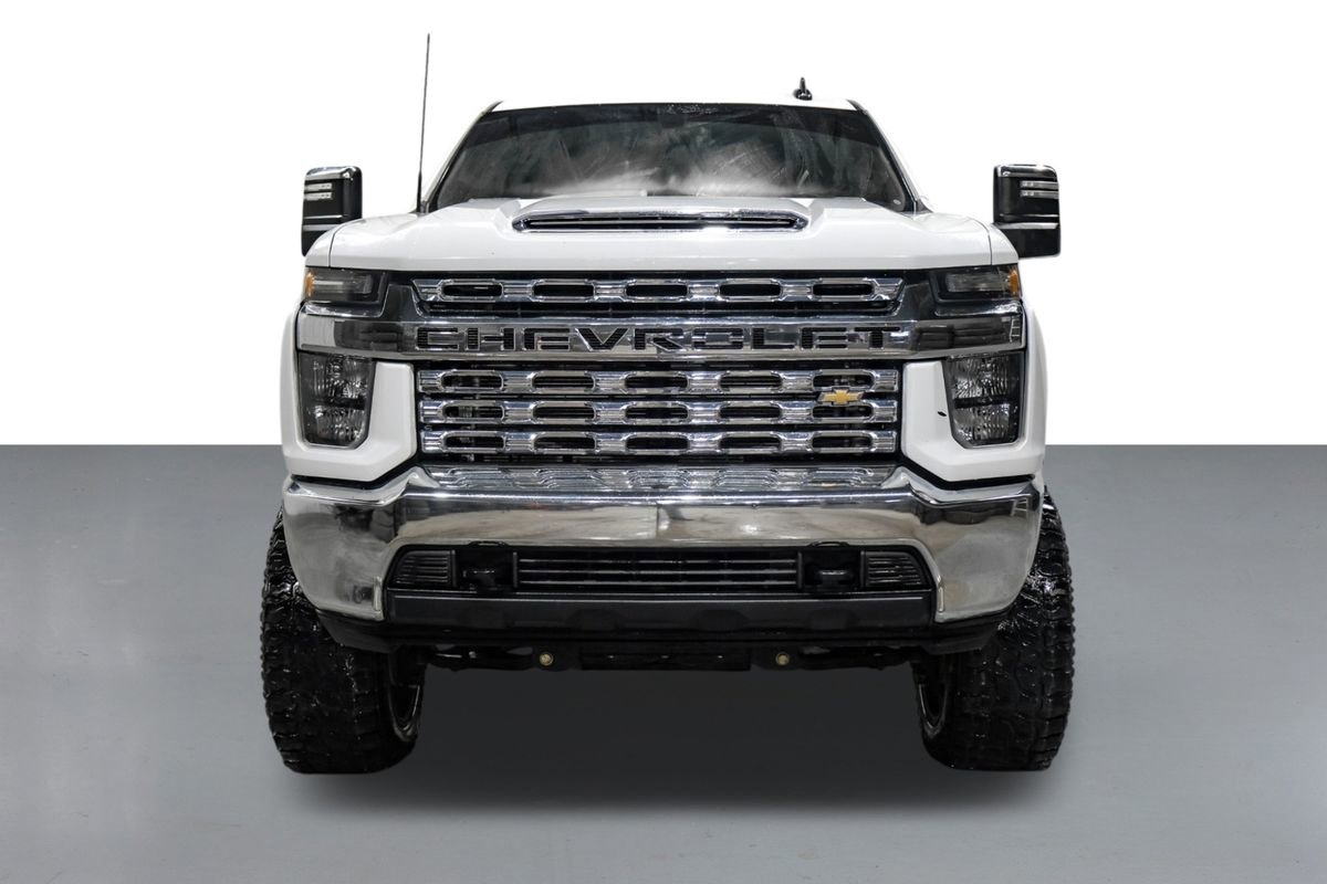 Used 2021 Chevrolet Silverado 2500 LT w/ Fleet Comfort Package AWD/4WD image 3