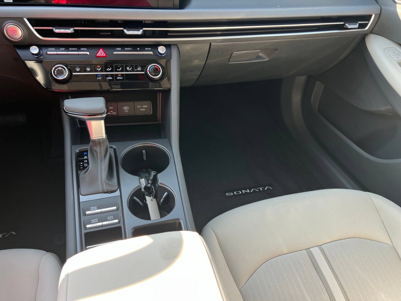 New 2026 Hyundai Sonata SE FWD image 32