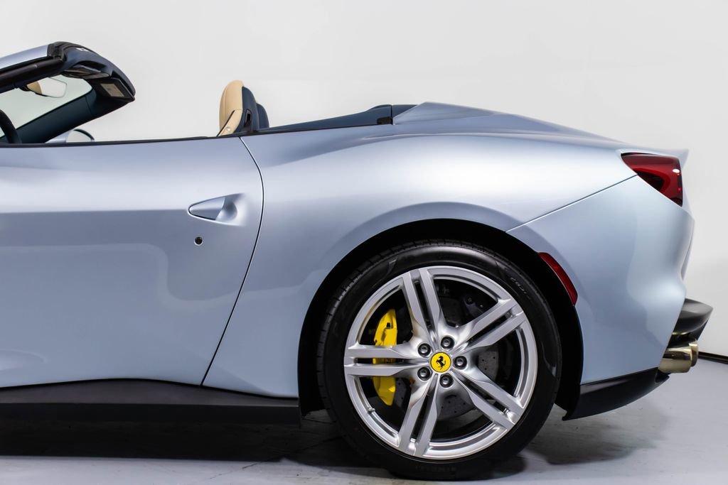 Certified 2022 Ferrari Portofino M RWD image 27