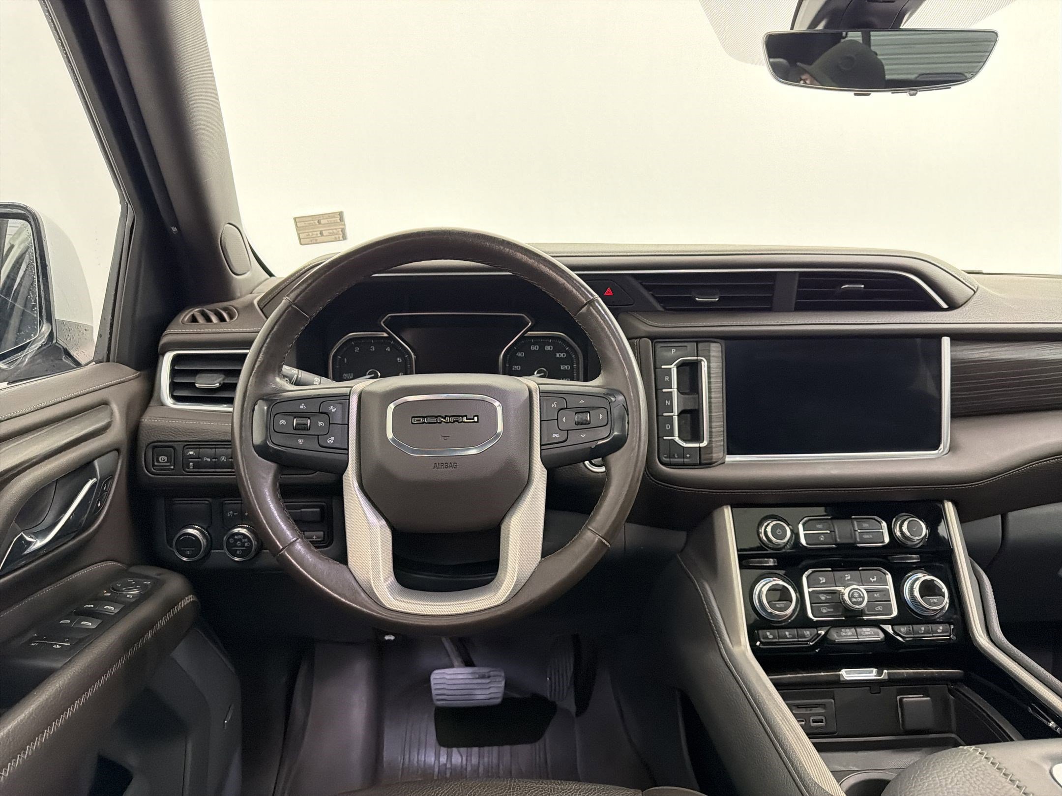 Used 2021 GMC Yukon XL Denali w/ Denali Ultimate Package RWD image 28