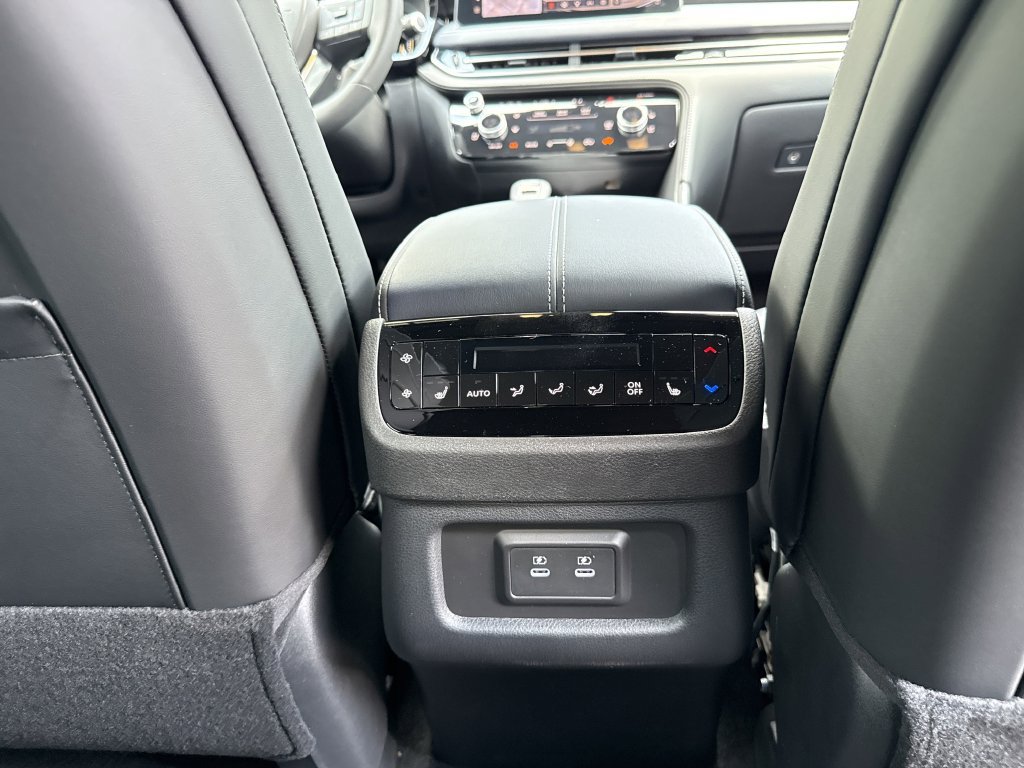 Used 2026 INFINITI QX60 Sport w/ Dark Cargo Package AWD/4WD image 27