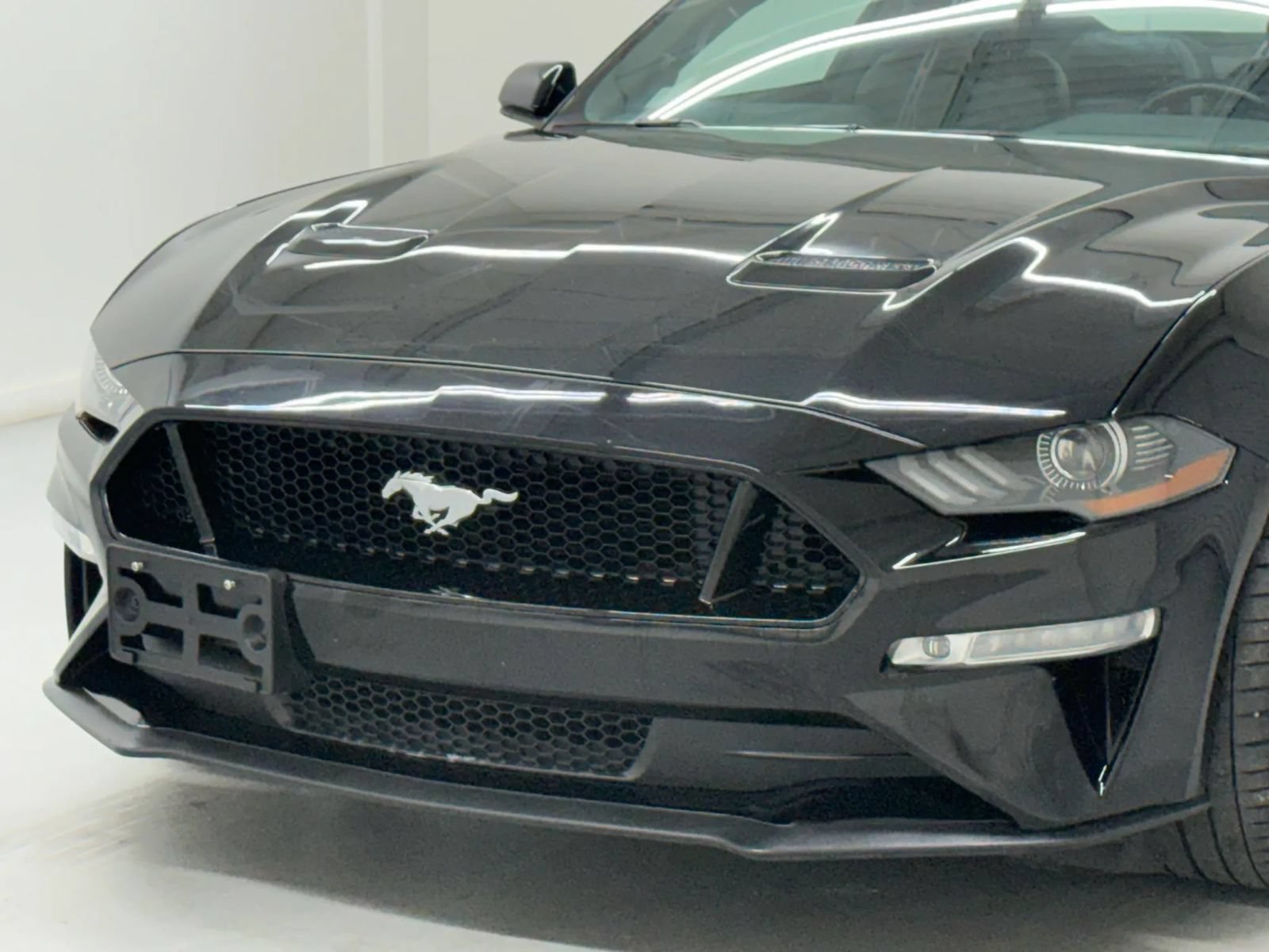 Used 2021 Ford Mustang GT Premium w/ Ford Safe & Smart Package RWD image 30