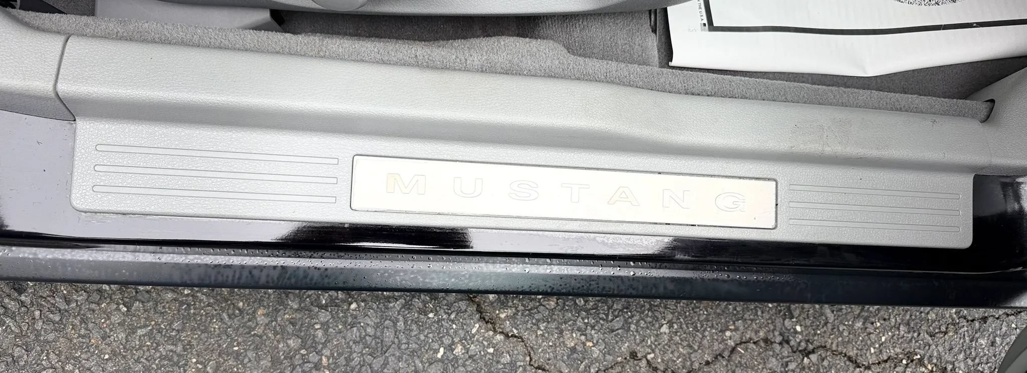 Used 2009 Ford Mustang Premium RWD image 30