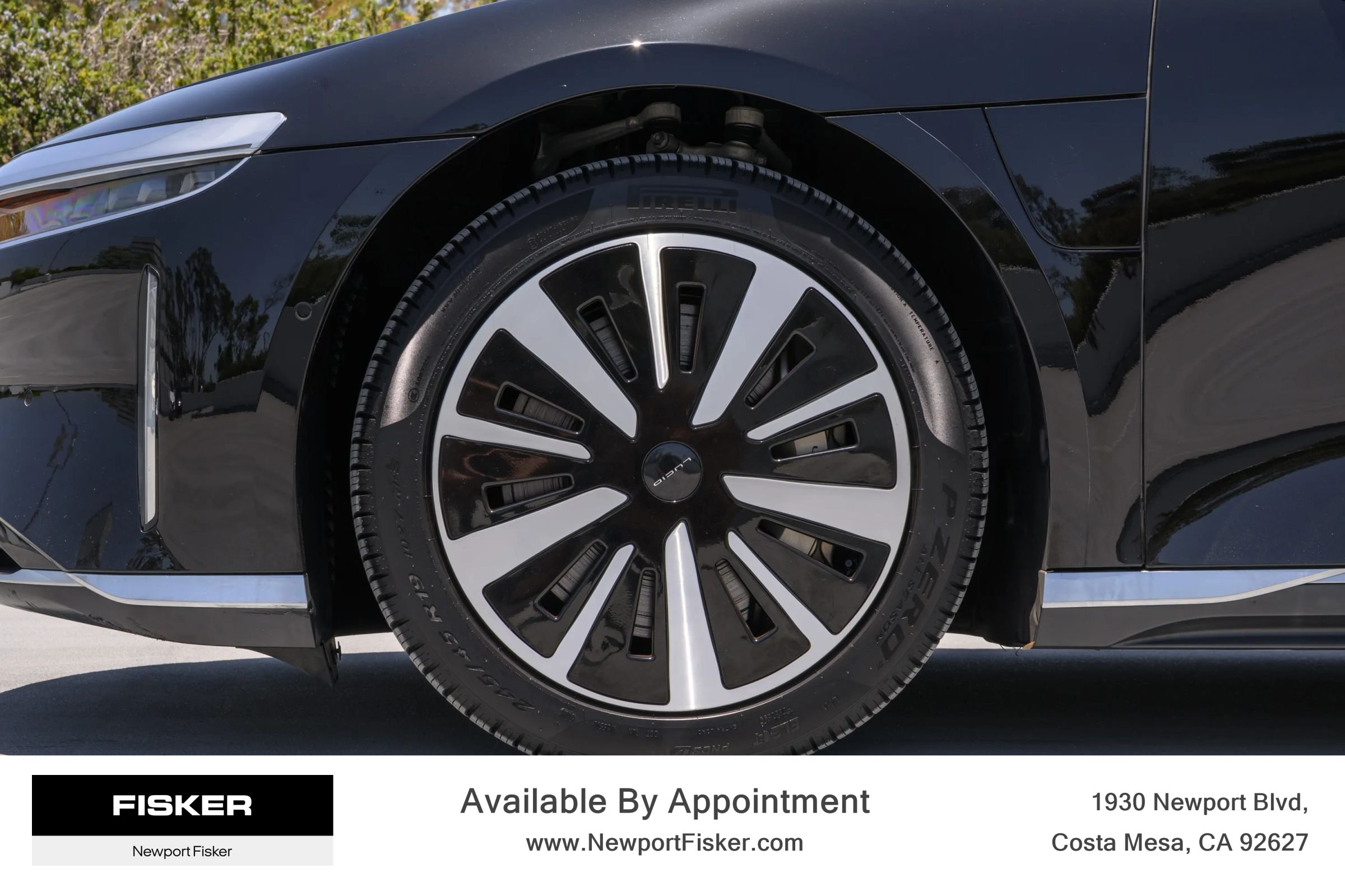 Used 2024 Lucid Air Touring AWD/4WD image 4