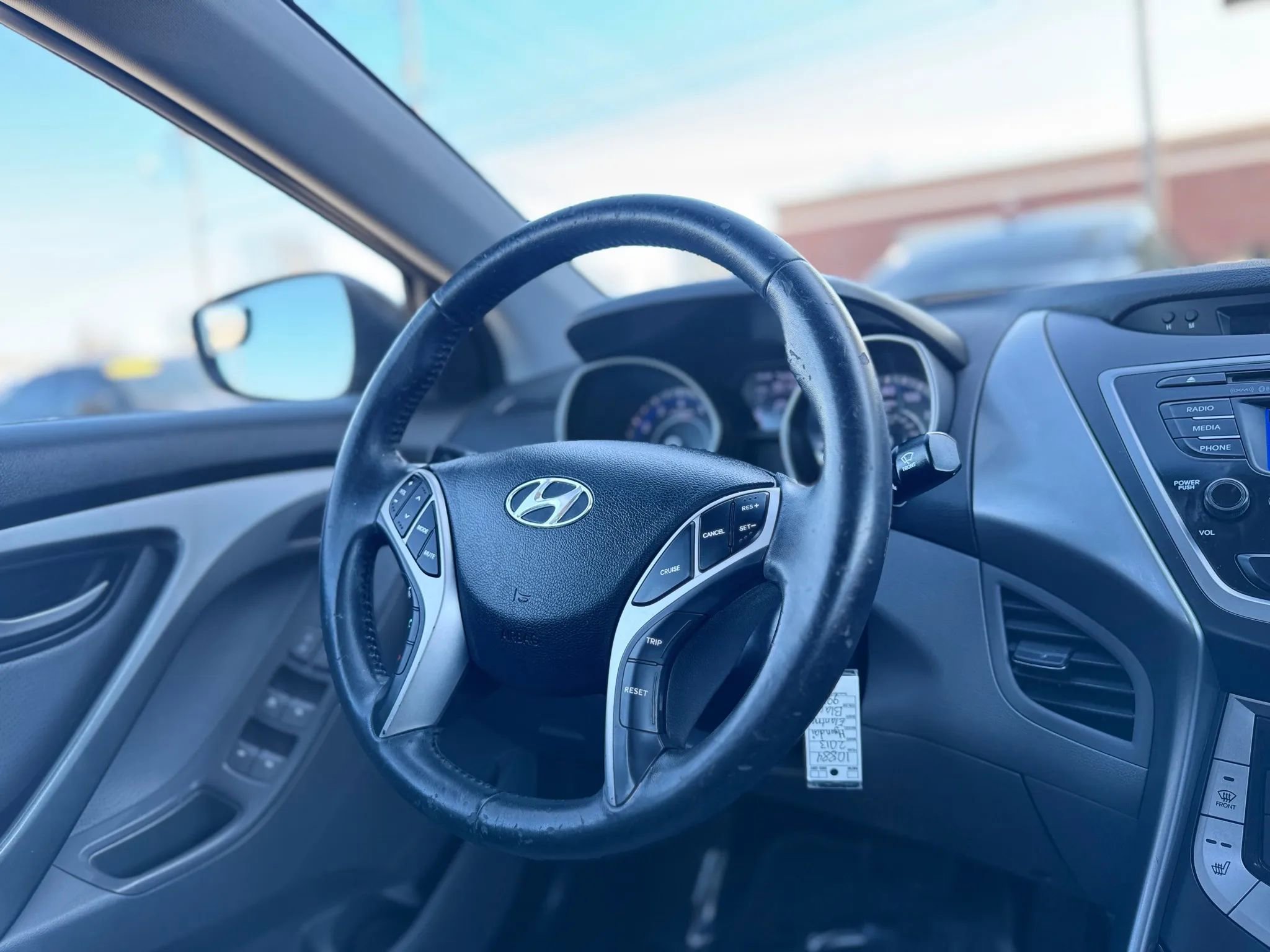 Used 2013 Hyundai Elantra Limited image 26