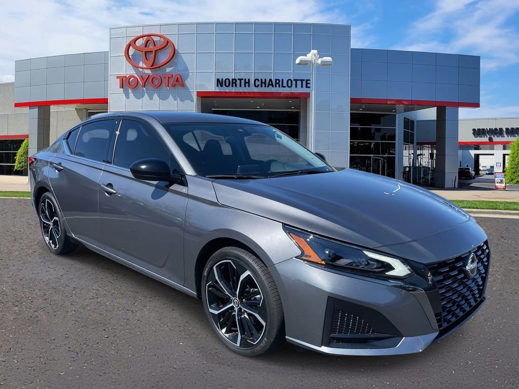 Used 2025 Nissan Altima 2.5 SR 360° Tour