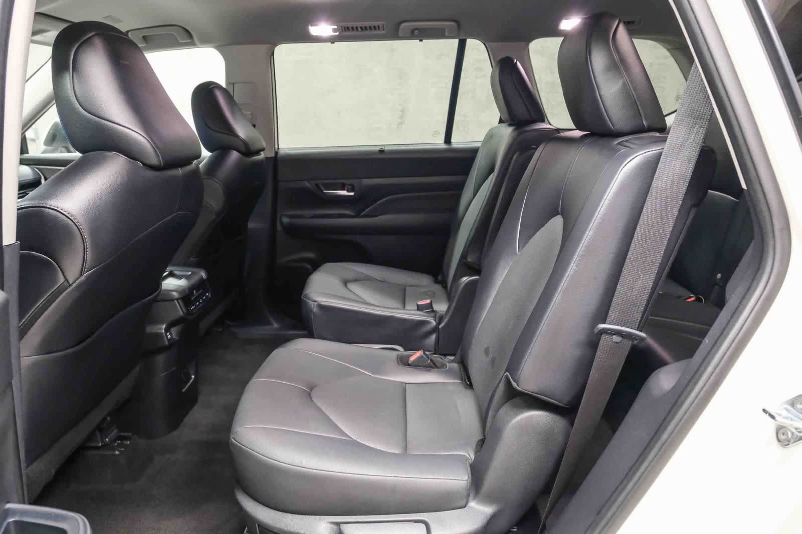 Used 2024 Toyota Grand Highlander FWD image 23
