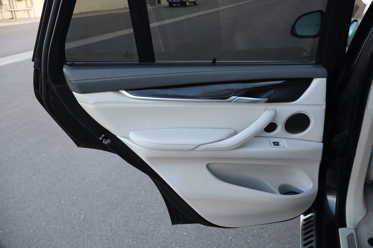 Used 2014 BMW X5 xDrive50i image 25