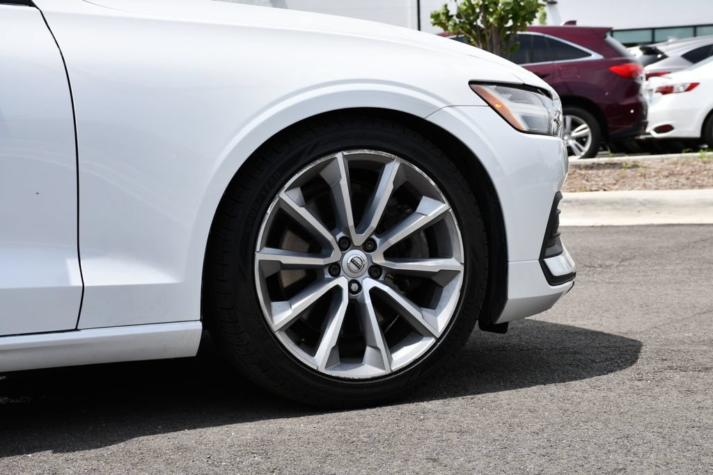 Used 2020 Volvo S60 T6 Momentum w/ Premium Package AWD/4WD image 9