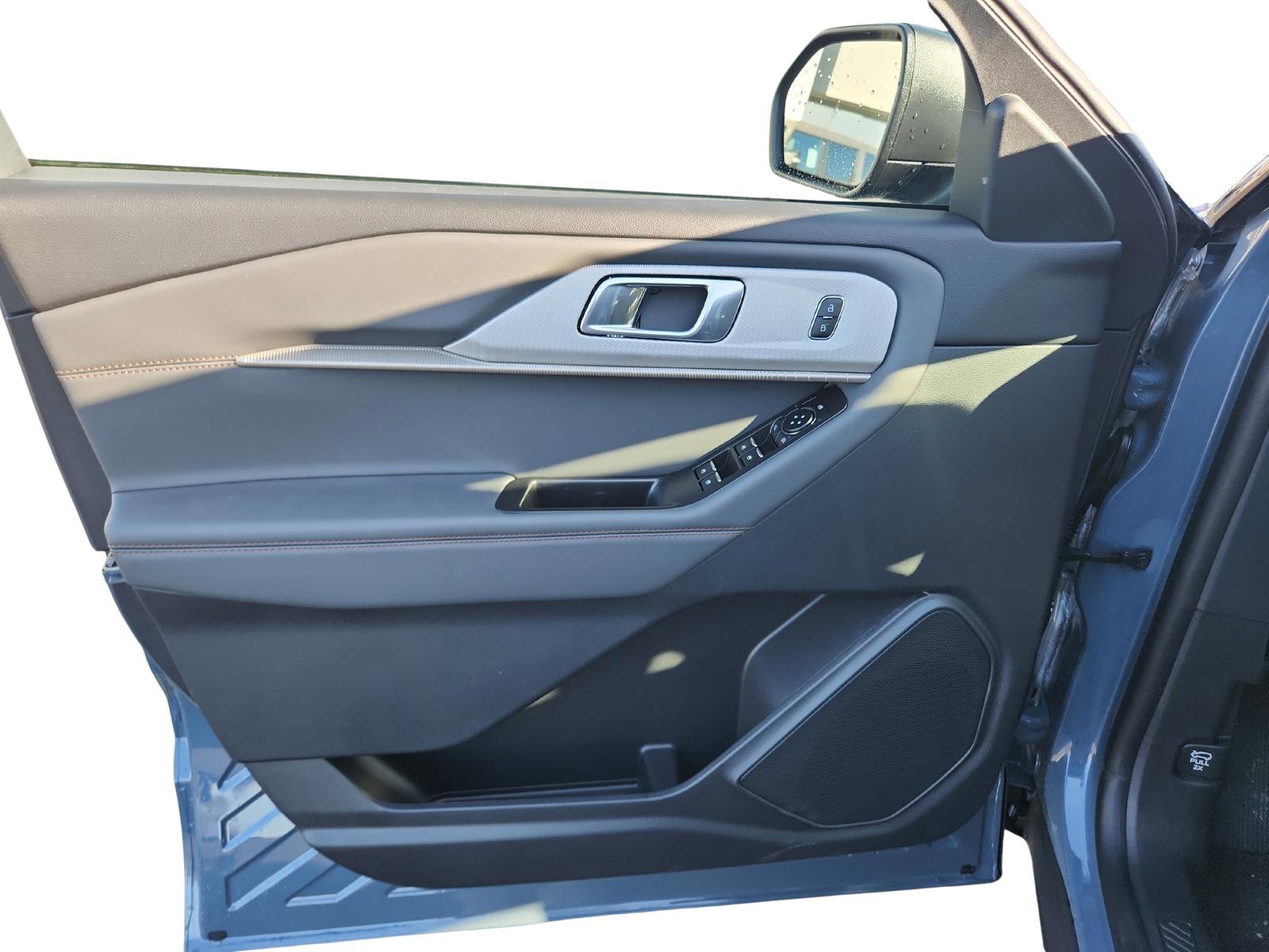 New 2026 Ford Explorer Active image 22