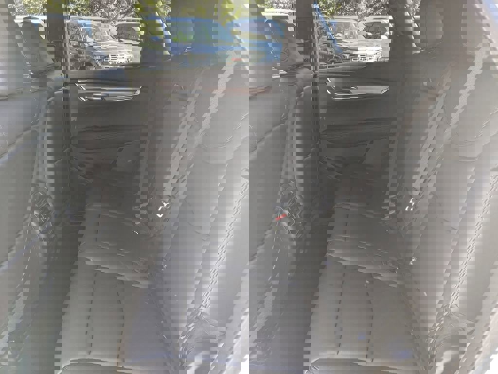 New 2026 Cadillac XT5 Luxury image 16