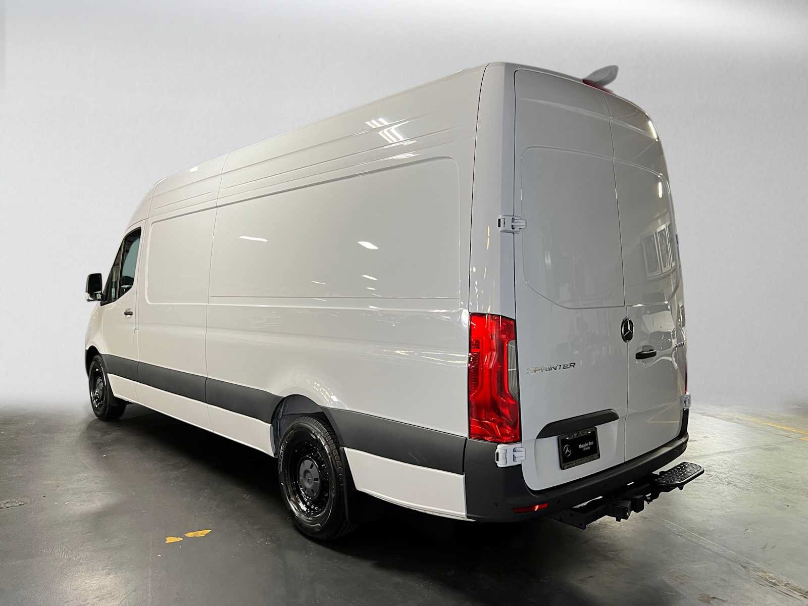 Used 2026 Mercedes-Benz Sprinter 2500 image 5