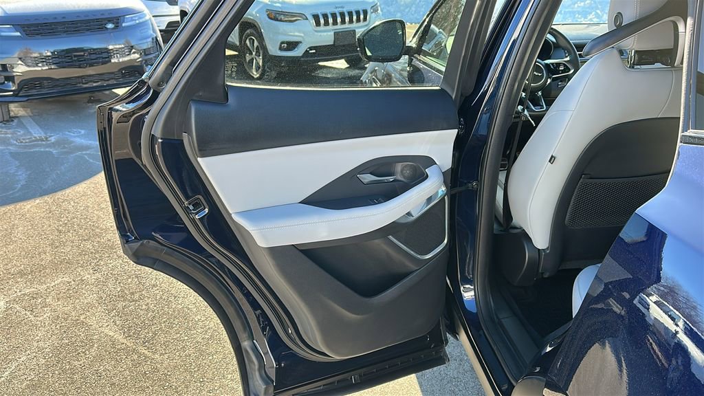 Certified 2024 Jaguar E-PACE R-Dynamic SE image 19