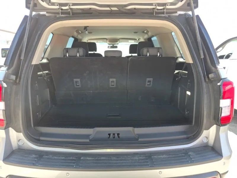 Used 2022 Ford Expedition XLT AWD/4WD image 14
