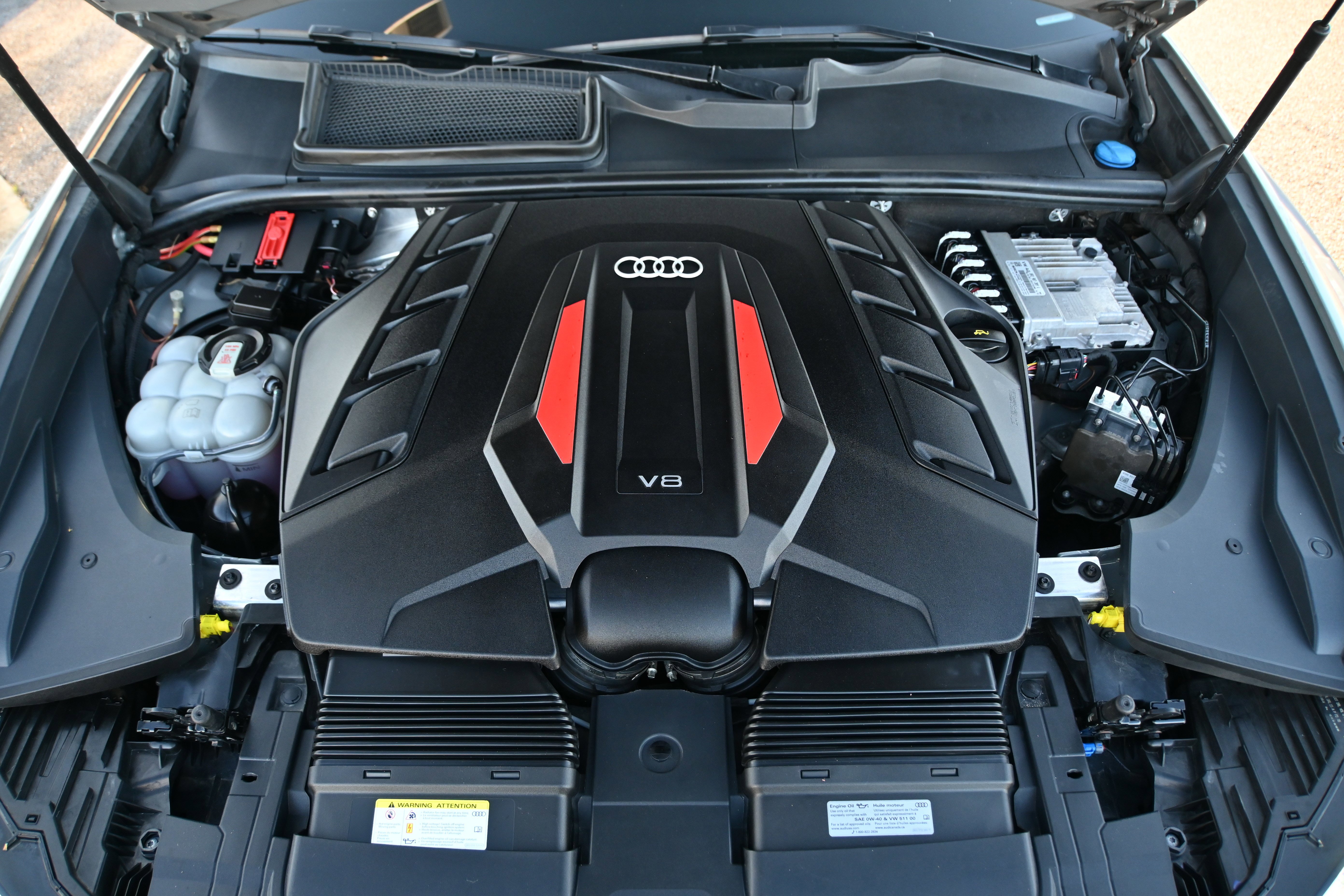 Used 2022 Audi SQ8 Prestige image 38