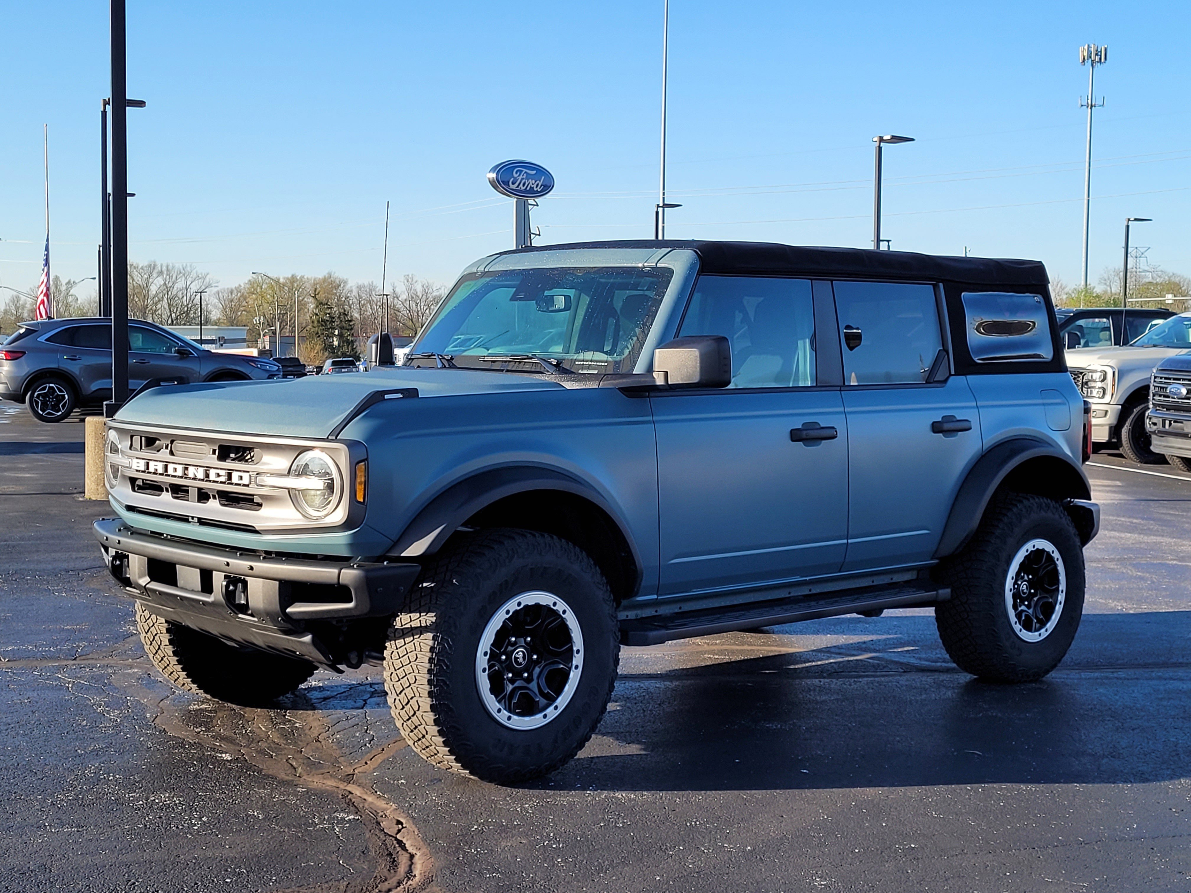 Used 2022 Ford Bronco Big Bend w/ Sasquatch Package image 8