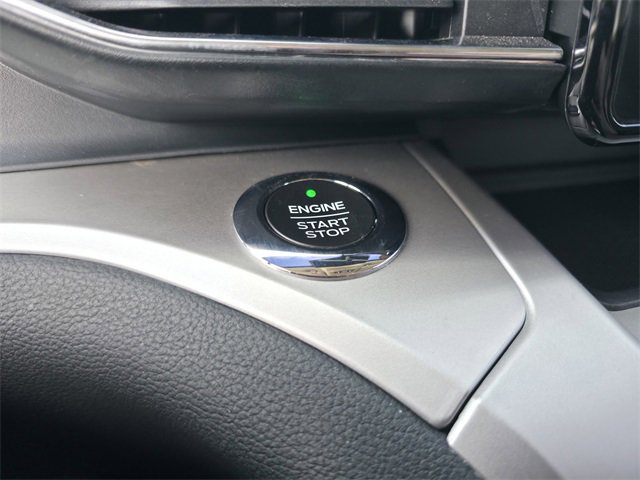 Used 2020 Ford Explorer XLT w/ Equipment Group 202A image 20