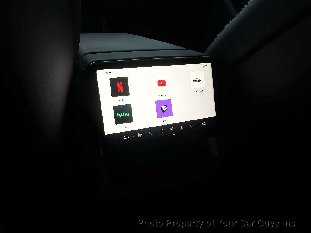 Used 2026 Tesla Model Y Long Range RWD image 34