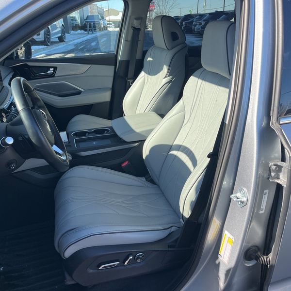 Used 2025 Acura MDX w/ Advance Package image 13