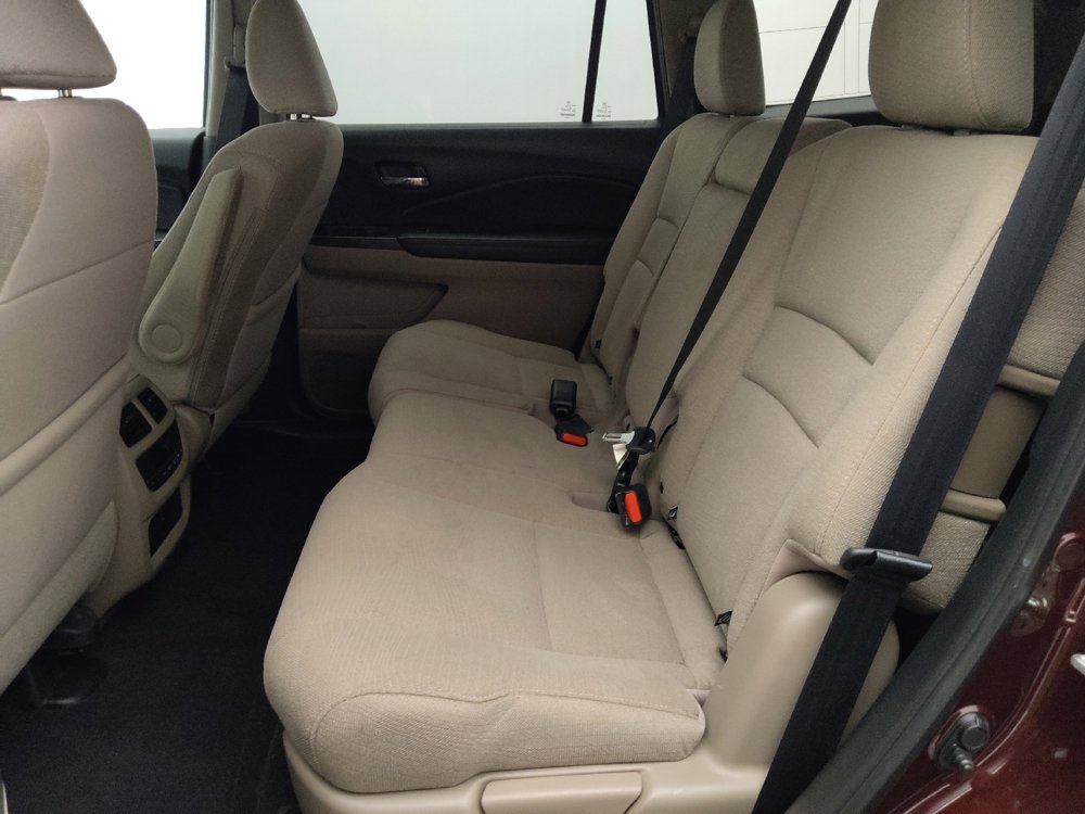 Used 2017 Honda Pilot EX image 18