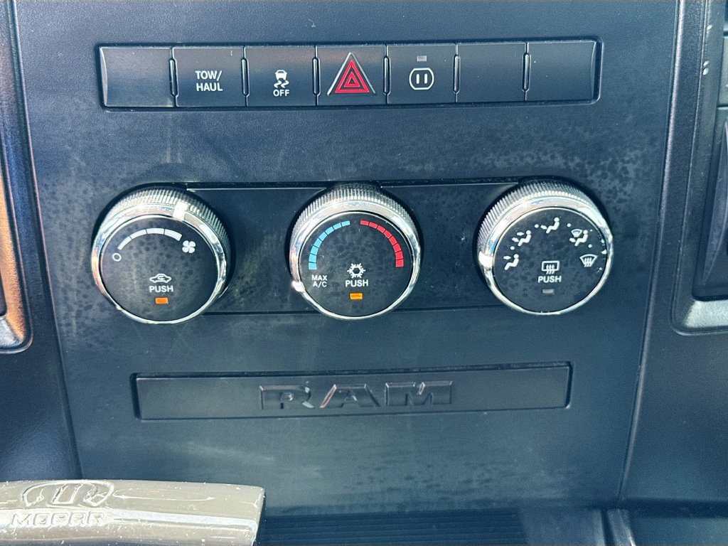 Used 2011 RAM 1500 R/T w/ Remote Start & Security Group RWD image 16