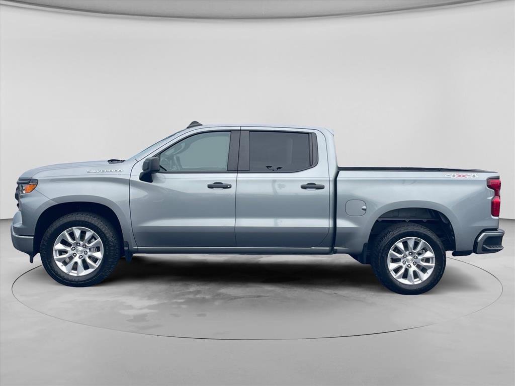 Used 2023 Chevrolet Silverado 1500 Custom AWD/4WD image 4