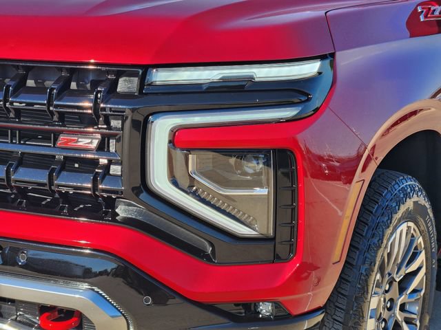 Used 2025 Chevrolet Tahoe Z71 w/ Comfort Package AWD/4WD image 16