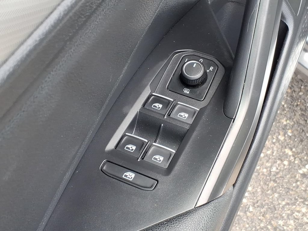 Used 2021 Volkswagen Jetta R-Line w/ R-Line Cold Weather Package FWD image 13