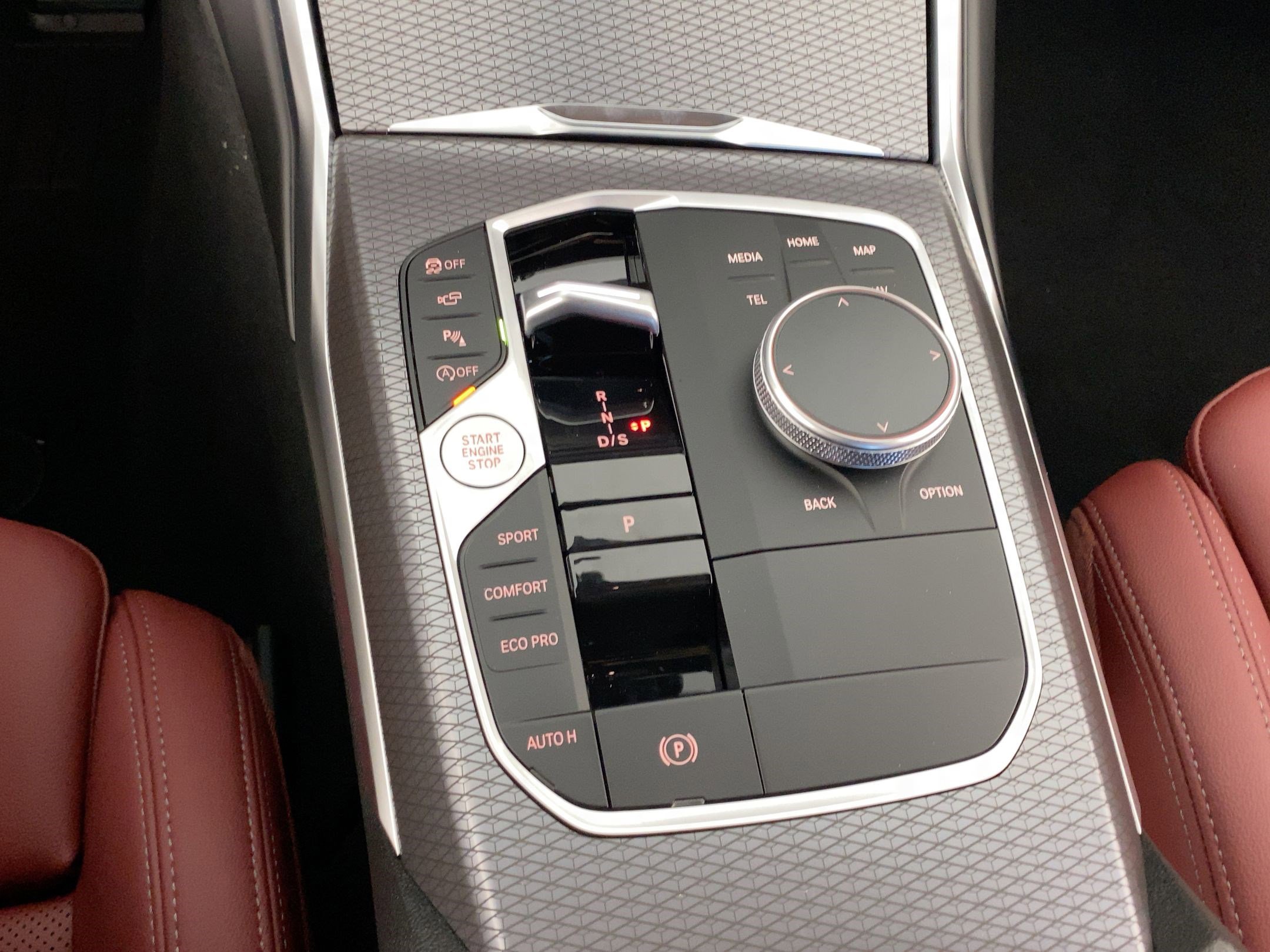 Used 2026 BMW 330i Sedan w/ M Sport Package image 15