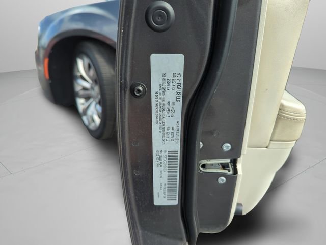 Used 2019 Chrysler 300 Limited image 47