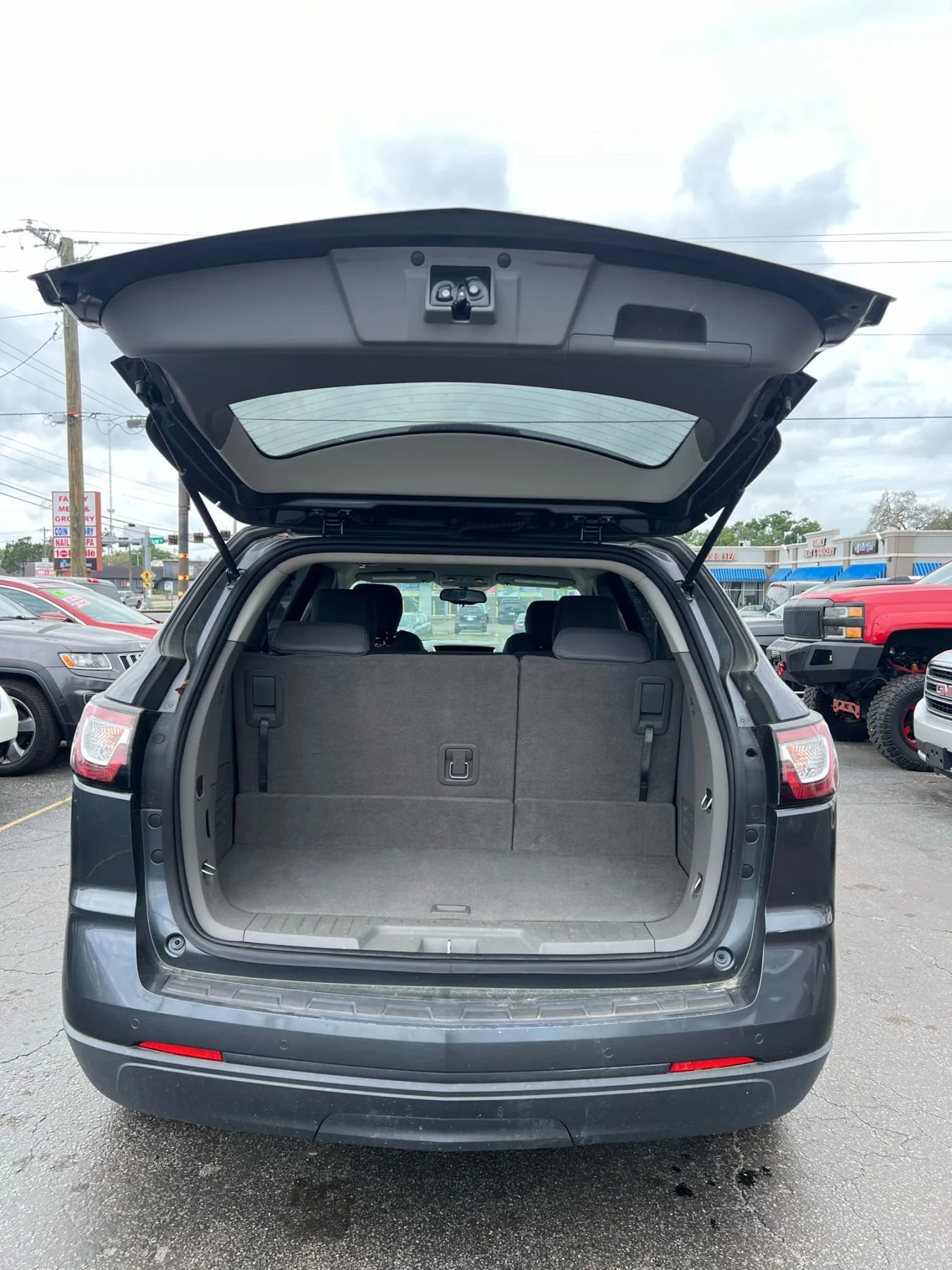 Used 2013 Chevrolet Traverse LT image 20