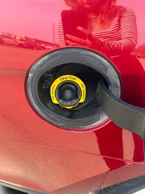 Used 2014 Ford Taurus SEL image 21