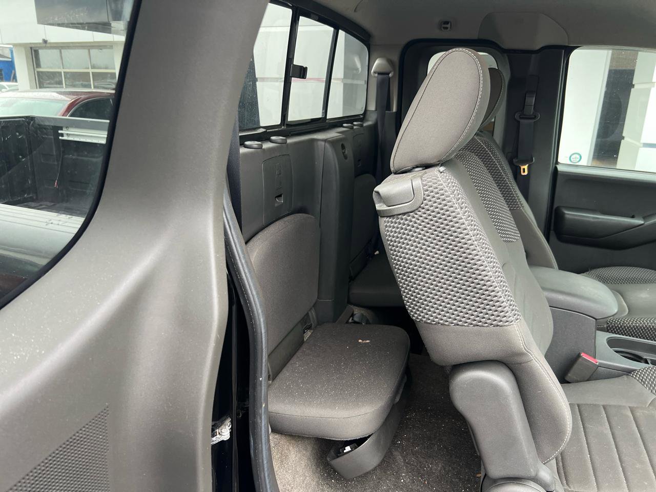 Used 2013 Nissan Frontier PRO-4X image 10