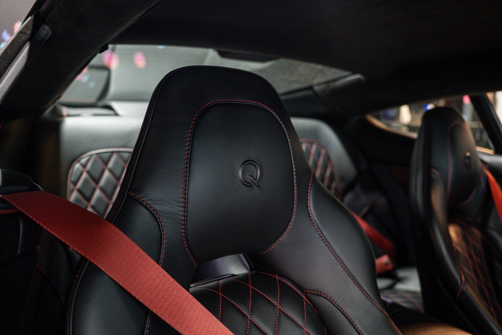 Used 2015 Aston Martin Vanquish Coupe RWD image 10