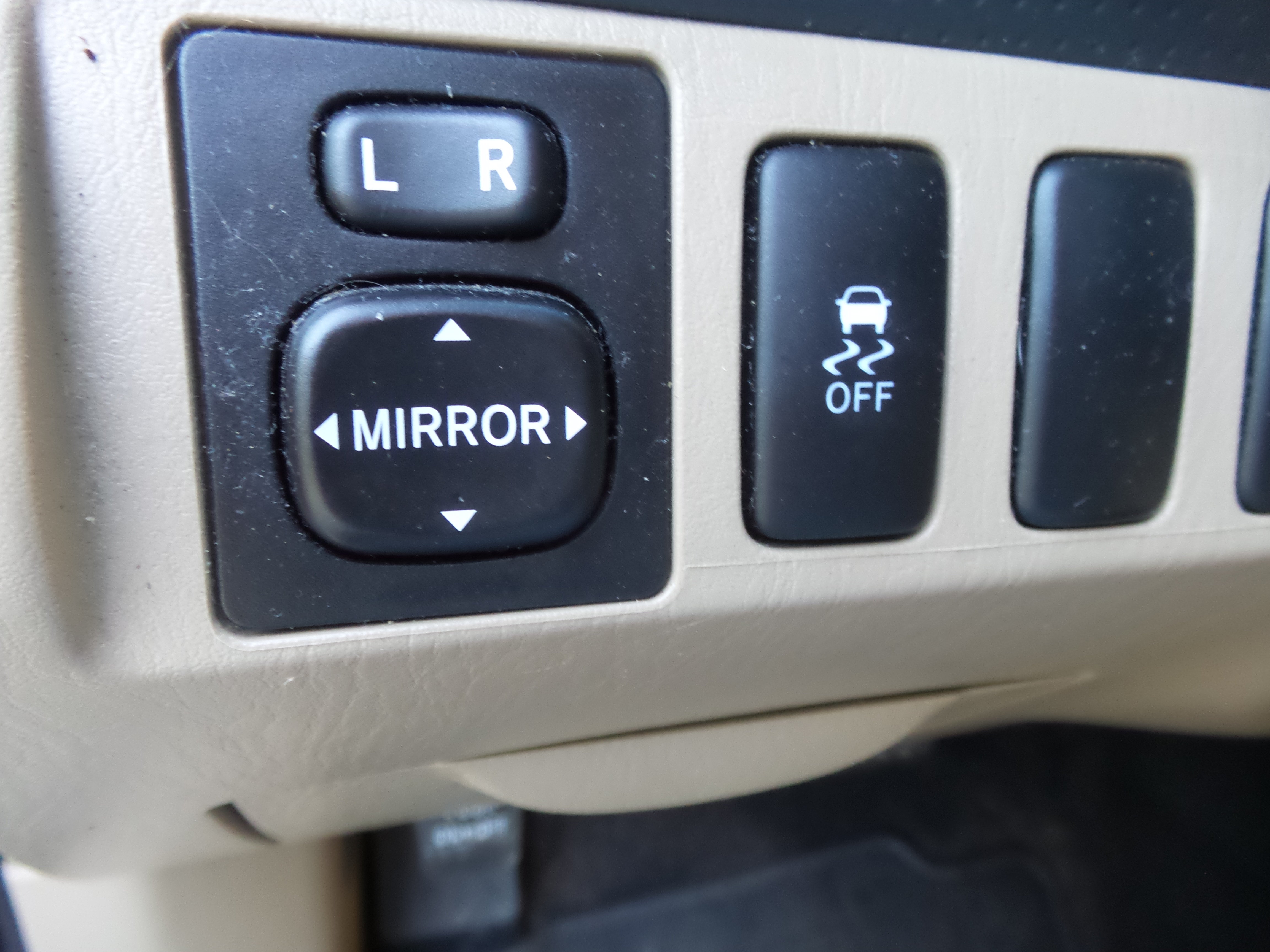 Used 2013 Toyota Tacoma PreRunner w/ SR5 Pkg RWD image 39