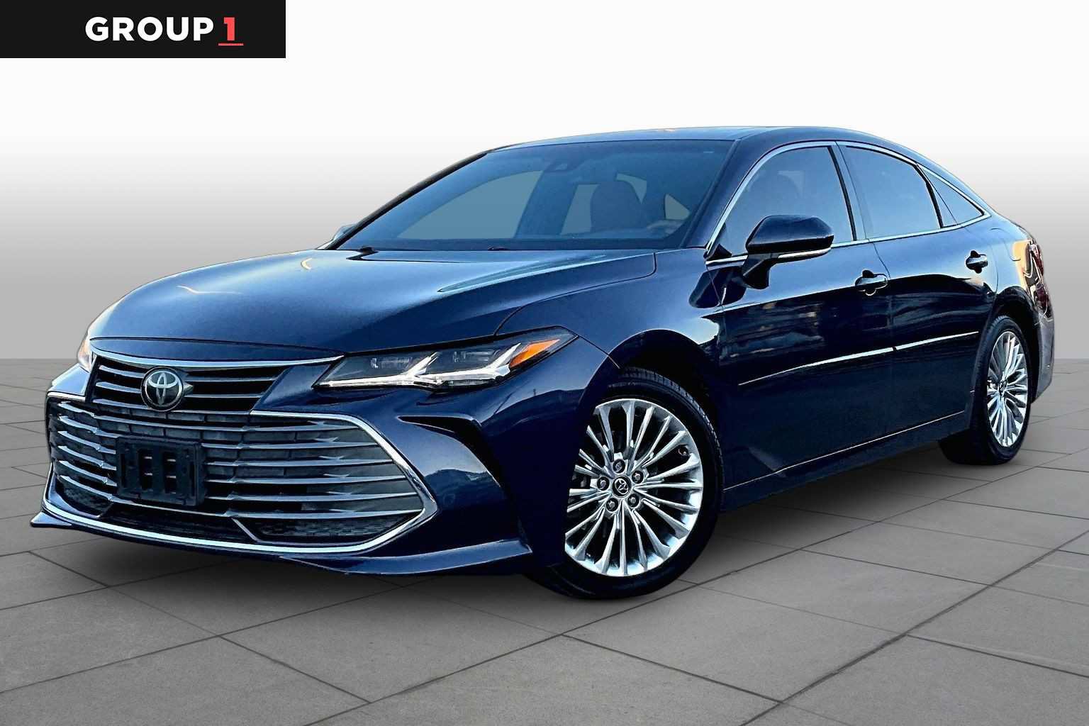 Used 2020 Toyota Avalon Limited FWD image 1