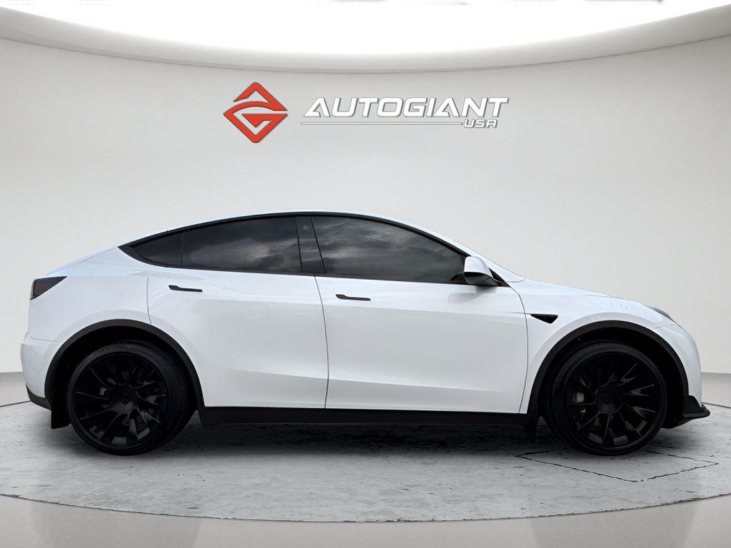 Used 2021 Tesla Model Y Long Range AWD/4WD image 9